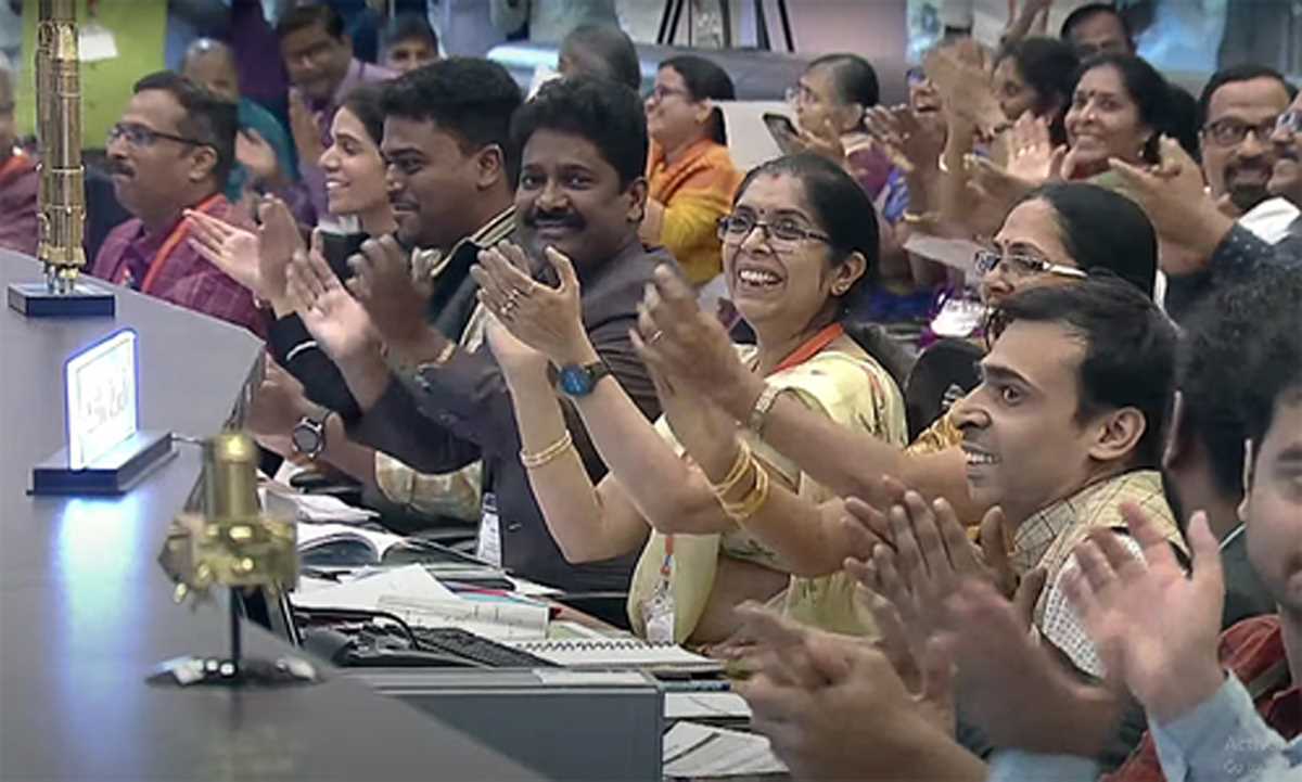 चंद्रयान-3 की सफल लैंडिंग पर केजरीवाल बोले - भारत माता की जय